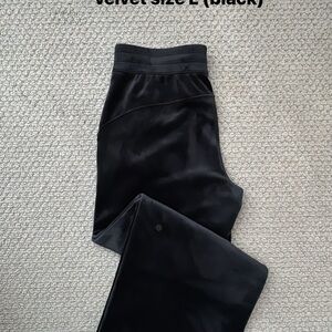 Black Velvet MR Wide Leg scuba pants size L